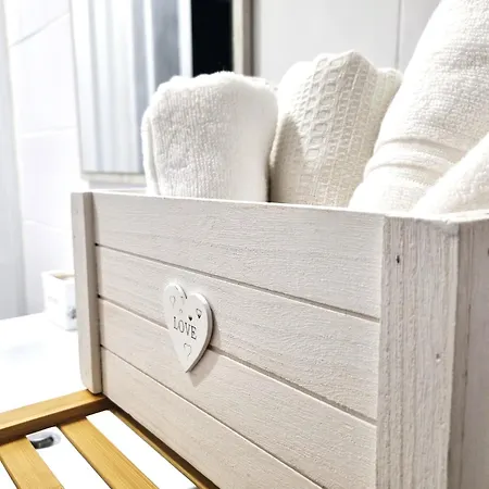 H1 Al Corso Apartment *