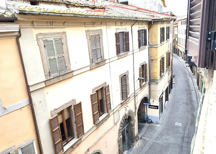 H1 Al Corso 公寓 维泰博